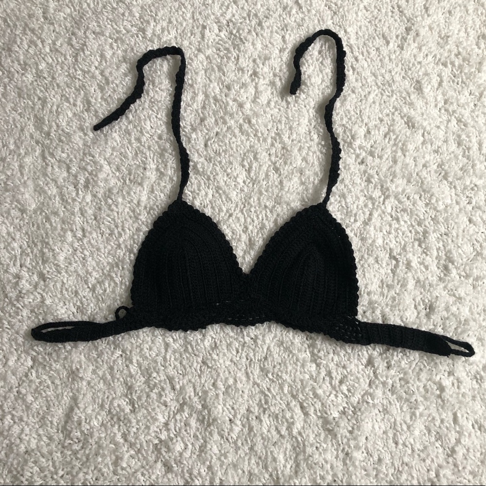 Knitted bikini top!